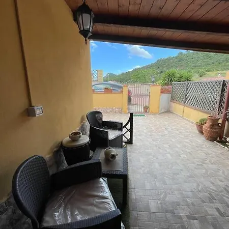 別荘 Casa Vacanze A 10 Km Dal Mare