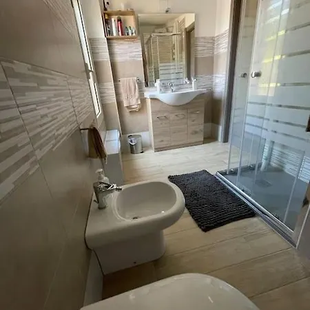 Casa Vacanze A 10 Km Dal Mare Hébergement de vacances Carbonia